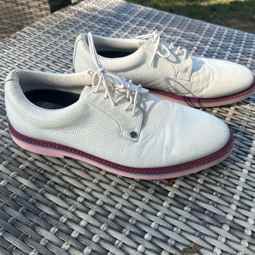 G/FORE White Leather Oxfords with Pink Sole